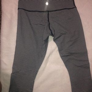 Lululemon crop leggings